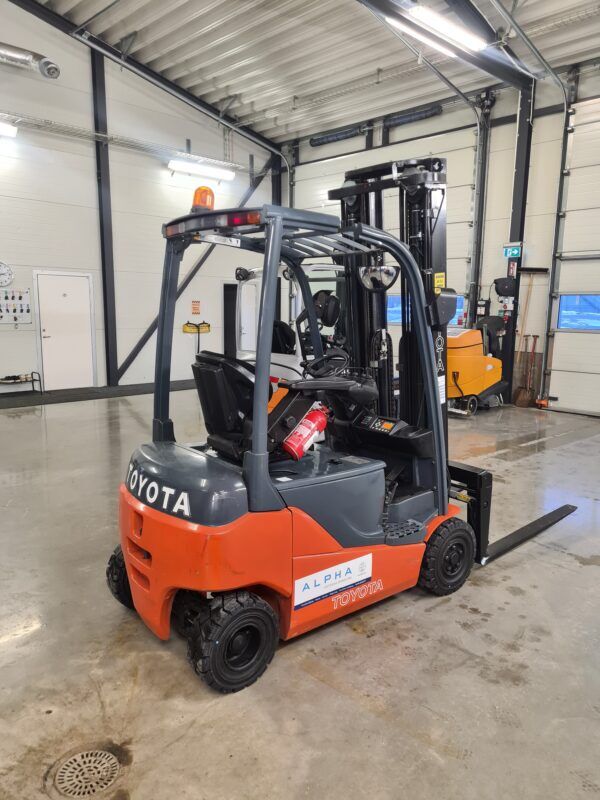 Toyota eltruck 8FBMk16T 1600 kg